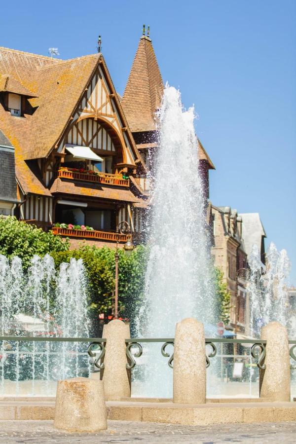 Castel Saint Clair - Trois Pieces - Deauville Centre 外观 照片